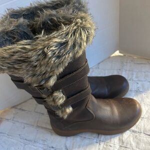 L.L. BEAN VINTAGE WATERPROOF BROWN PRIMALOFT NORDIC WITH FAUX FUR TRIM BOOTS 8M